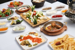 Inn Lia Cafe & Bistro