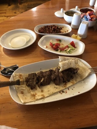 Meşhur Oltu Cağ Kebabı