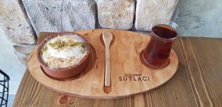 Hamsiköy Sütlaççısı Etlik