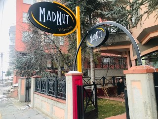 MADNUT cafe / casual dining YILDIZ