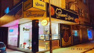 Hanımeli Tepsi Börek