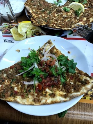 Öz Mevlana Pide Ve Kebap Salonu Gölbaşı