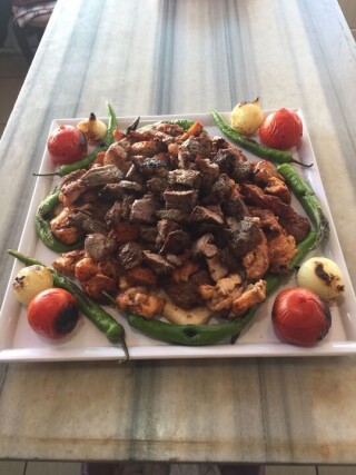 Çakıbey Etliekmek & Izgara