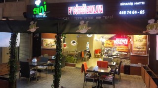 Sini Ev Böreği-Baklava