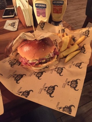 Daily Dana Steak & Burger Watergarden