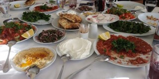 Öz Asmaaltı Kebap Salonu