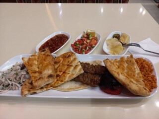 ZİRVE DAVET SALONU 500 Evler