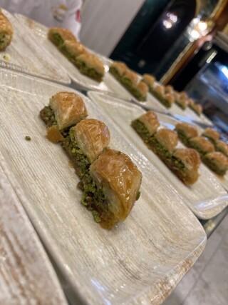 Hamido Baklava & Fıstık Akkent Şubesi