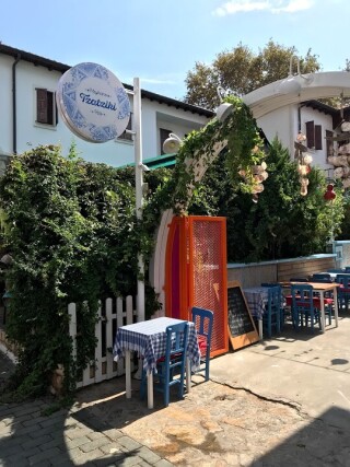 Tzatziki Meyhane