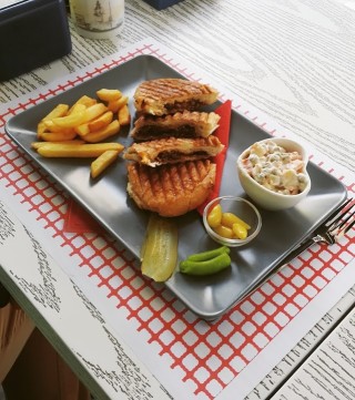 Tostos Cafe