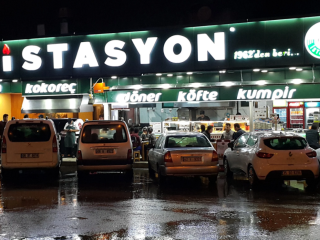 AOÇ İstasyon Restoran Köfte, Kokoreç, Döner, Kumpir