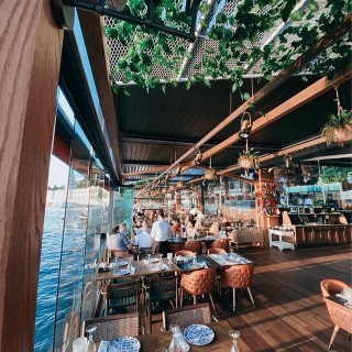 Yakamoz Restaurant