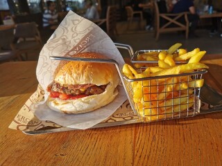 Ercan Burger Çobançeşme Şubesi