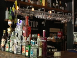 B'Large Pub & Bistro