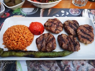 7 Köfte & Et