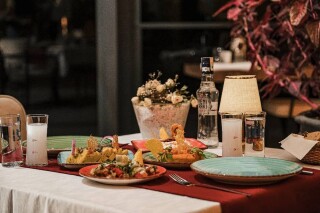 Âlâ Çatı Gastro Pub & Meyhane