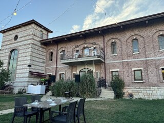 Arda Bağ Evi