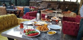 Tesadüf Lounge Cafe Bistro