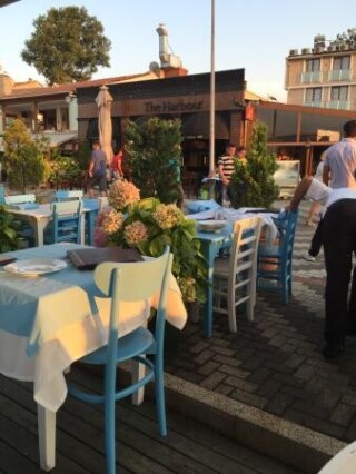 Fayton Cafe