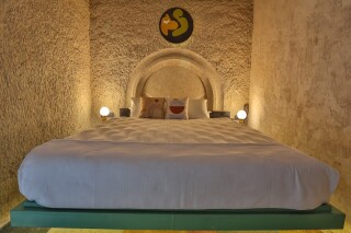 Eka Cave Maison