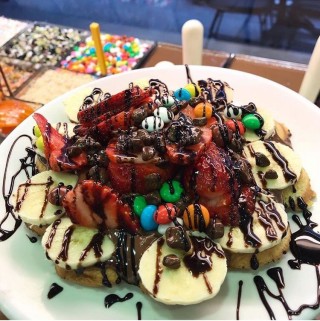 Keyf-i Kumpir & Waffle