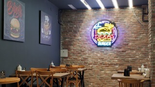 Dexas Burger Tunalı