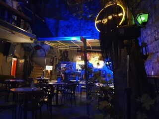 The Shaker Pub