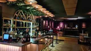 Hena Cocktail Bar