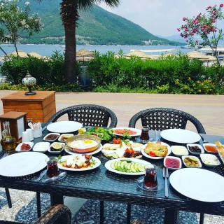 Turkuaz Beach Bistro