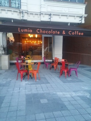 Lumia Chocolate & Coffee