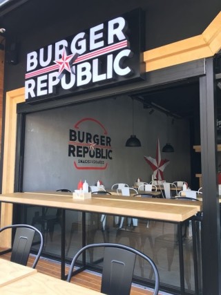 Burger Republic Karşıyaka ATAKENT 
