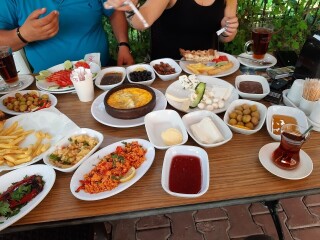 Açina gondol cafe restoran