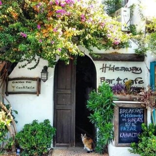 Hideaway Bar&Cafe