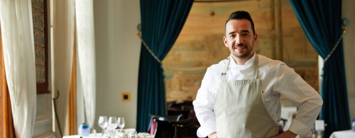Çırağan Sarayı Tuğra Restoran’ın Baş Aşçısı Emre İnanır Oldu fotoğraf