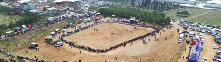 Kemalpaşa’da Boğa Güreşi Festivali fotoğraf