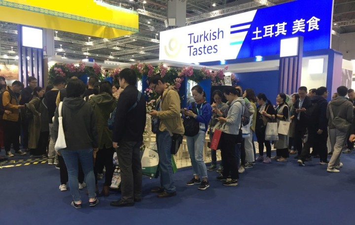 Çin ithalat fuarında Türk lezzetleri izdihamı fotoğraf
