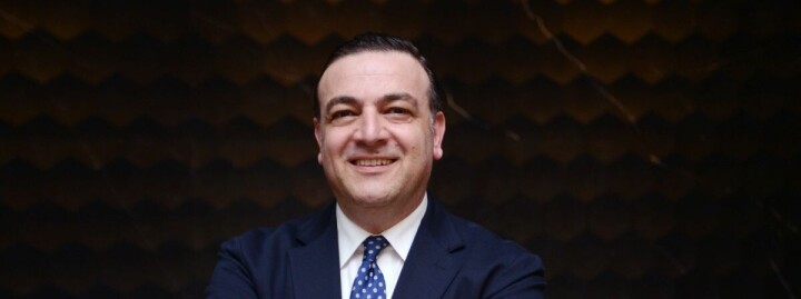 Fairmont Quasar Istanbul’un Yiyecek ve İçecek Direktörü Alparslan Delibaşı oldu fotoğraf