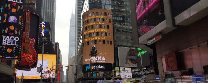 Arzum OKKA Times Square’daki yerini aldı fotoğraf