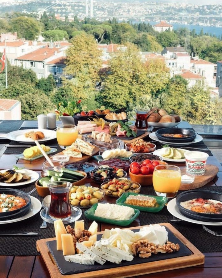 Conrad İstanbul’dan öğretmenlere özel fotoğraf