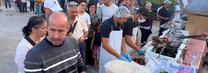 Cağ kebabı ateşi İzmir’i sardı
