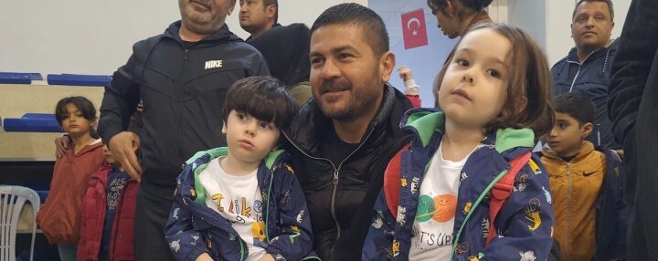 FOÇA’DA ÇOCUKLAR UZAY KÜRESİ İLE ÖĞRENDİ fotoğraf