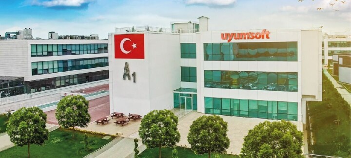 Uyumsoft’ta LioX ve girus markaları ile yeni dönem fotoğraf