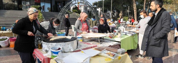 Buca’da kadınlar üretiyor, tüketicinin yüzü gülüyor fotoğraf