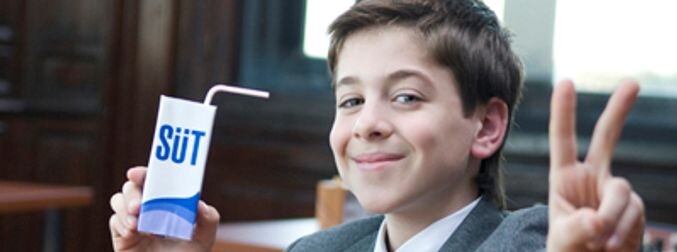 Beslenme çantasından sütü eksik etmeyin fotoğraf