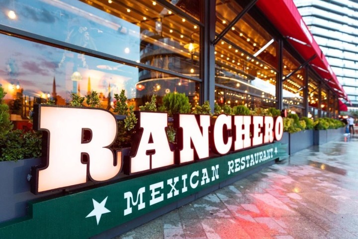 Şehrin Meksikalısı “Celebra La Tradicion”  diyor fotoğraf